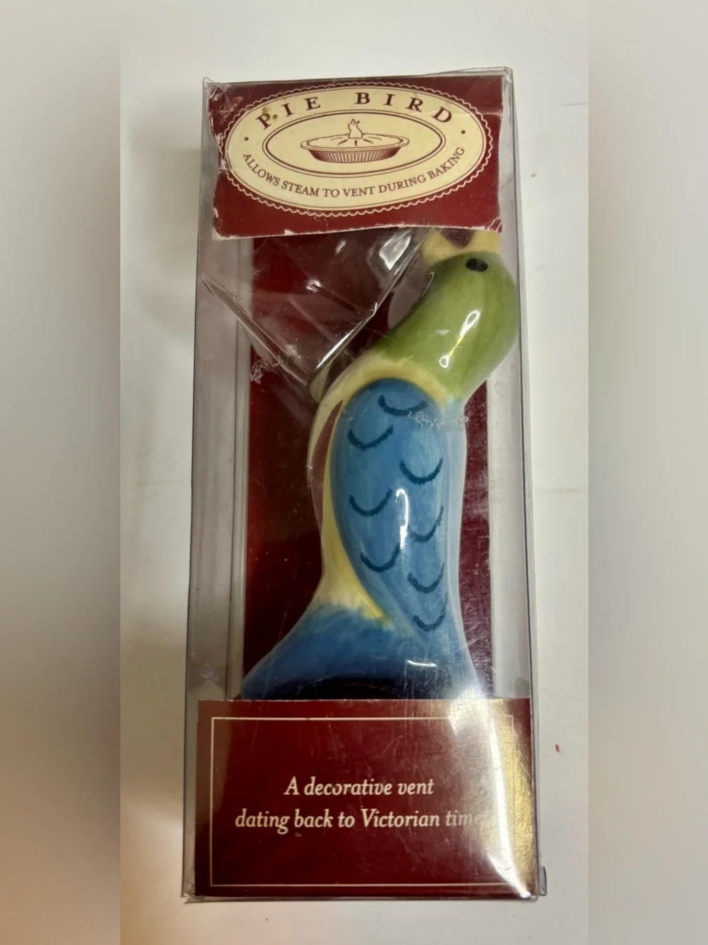 Pfaltzgraff Blue and Green Ceramic Pie Bird Vent